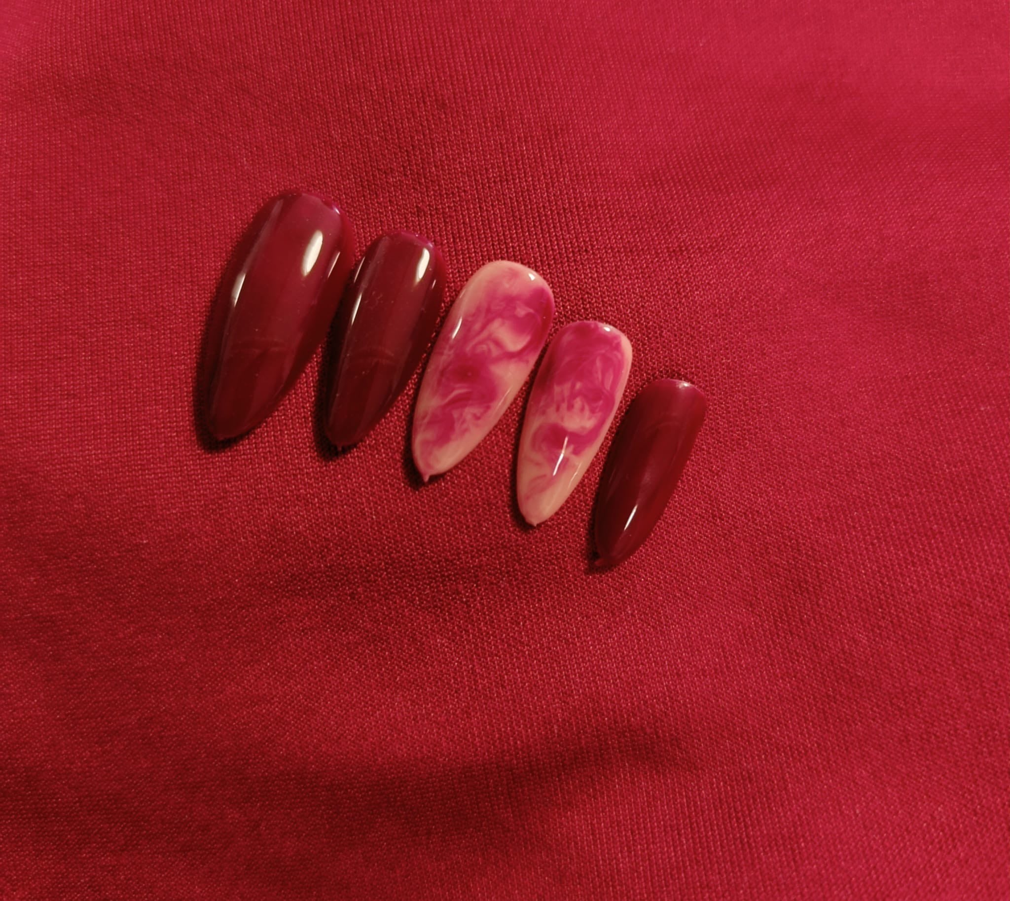 Press on Nail - Valentine Marble